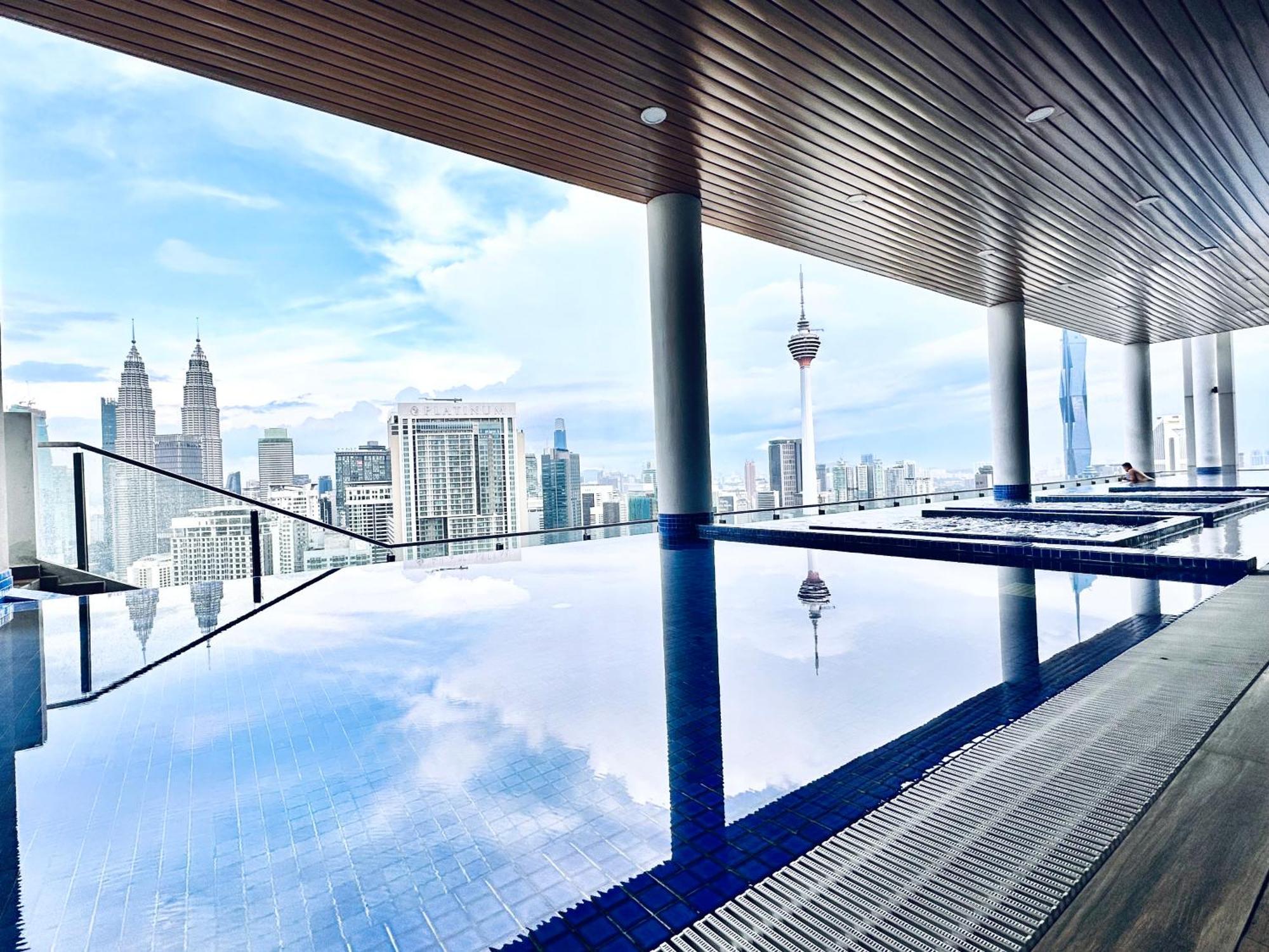 The Luxe Suites Klcc By Cozy Stay Kuala Lumpur Exteriör bild